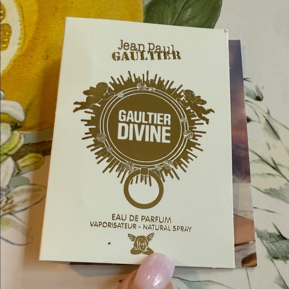 Jean Paul Gaultter Gaultier Divine Sample